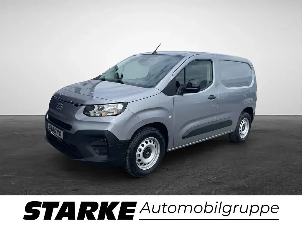 Gebraucht Fiat Doblò 131 PS (96 kW) 2025 Grau Van / Kleinbus