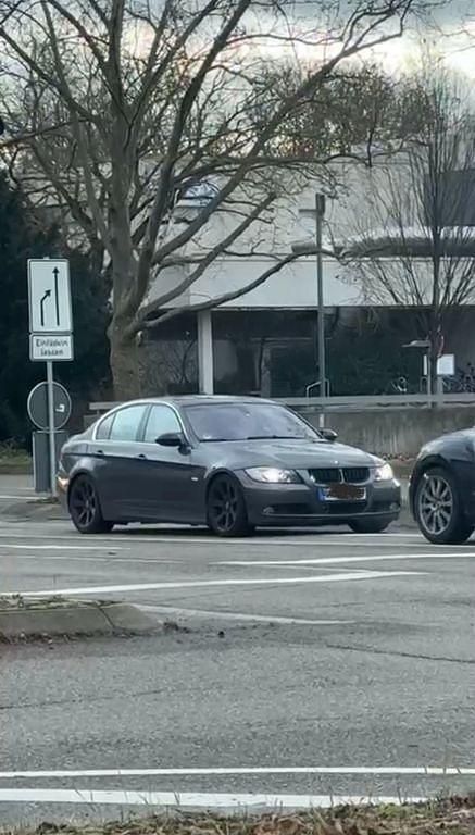 Second-hand BMW 325 218 CP (160 kW) 2004 Gri Berlinǎ