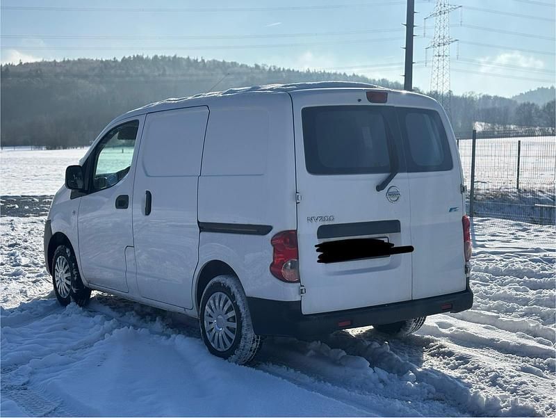 Gebraucht Nissan NV200 86 PS (63 kW) 2010 Weiß Van / Kleinbus