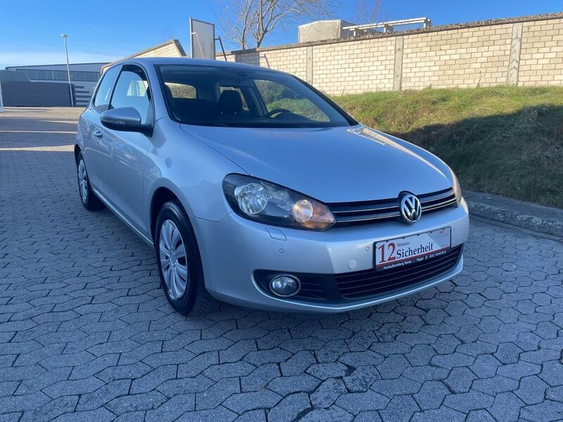 Silber Gebraucht 2010 VW Golf VI Comfortline Limousine | 5.190 € (Fairer Preis) - Bild 1/4