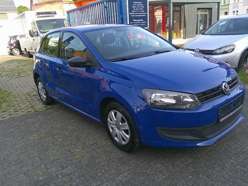 Gebraucht VW Polo Trendline 60 PS (44 kW) 2013 Blau Limousine