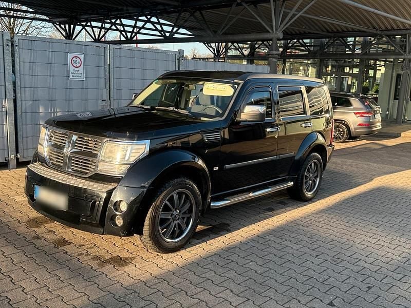 Second-hand Dodge Nitro 177 CP (130 kW) 2007 Negru SUV