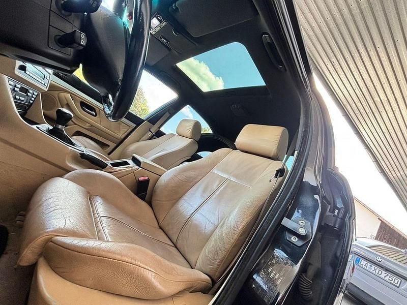 Gebraucht BMW 530 M Sport 231 PS (169 kW) 2001 Schwarz Limousine