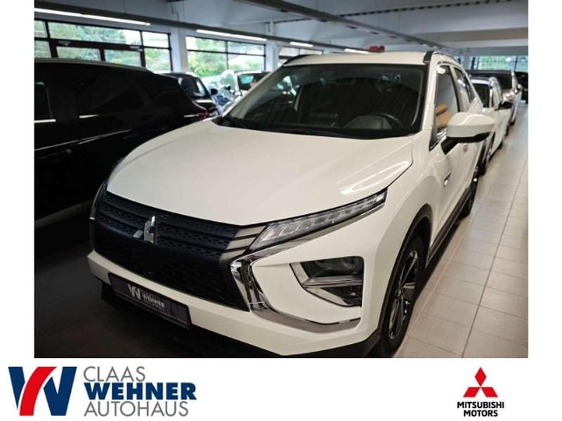 S) (weiss Gebraucht 2022 Mitsubishi Eclipse Cross Basis SUV | 19.900 € (Superpreis) - Bild 1/4