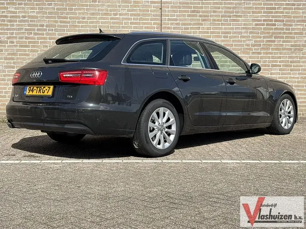Używany Audi A6 Proline 177 KM (130 kW) 2011 Szary Kombi