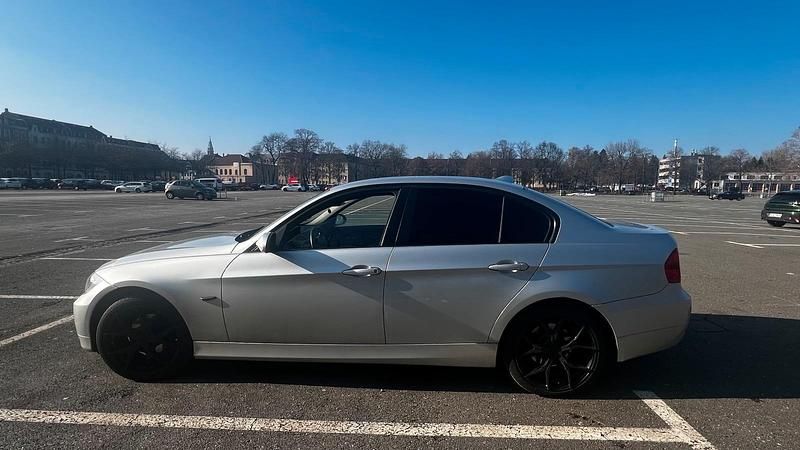 Gebraucht BMW 318 129 PS (94 kW) 2005 Limousine