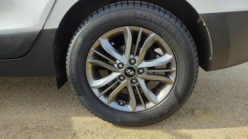 Gebraucht Hyundai Tucson 166 PS (122 kW) 2014 Weiß SUV