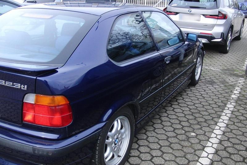 Gebraucht BMW 323 170 PS (125 kW) 1998 Blau Coupé