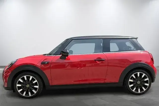 Gebraucht Mini Cooper SE Classic 135 kW (184 PS) 2022 Rot Kleinwagen