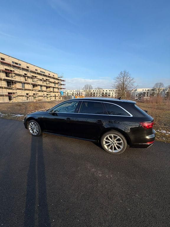 Gebraucht Audi A4 S-Line 190 PS (139 kW) 2018 Schwarz Kombi
