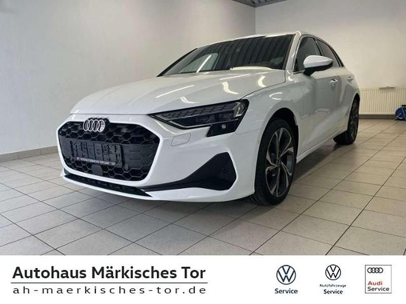 Arkonaweiß Neu 2025 Audi A3 Sportback Sport Limousine | 35.950 € (Guter Preis) - Bild 1/4