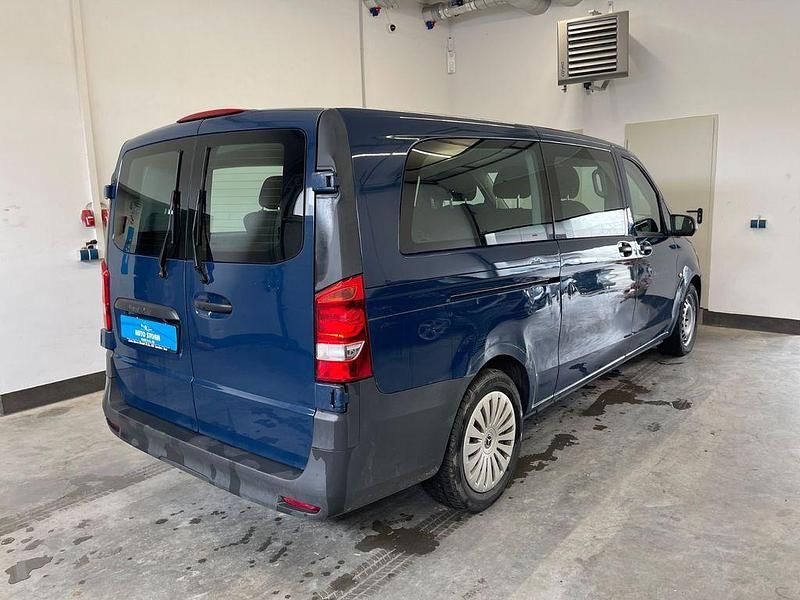 Gebraucht Mercedes Vito 136 PS (100 kW) 2022 Stahlblau Van