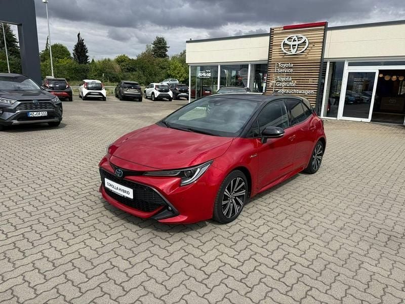 Rot Gebraucht 2020 Toyota Corolla Team Limousine | 19.950 € (Fairer Preis) - Bild 1/4