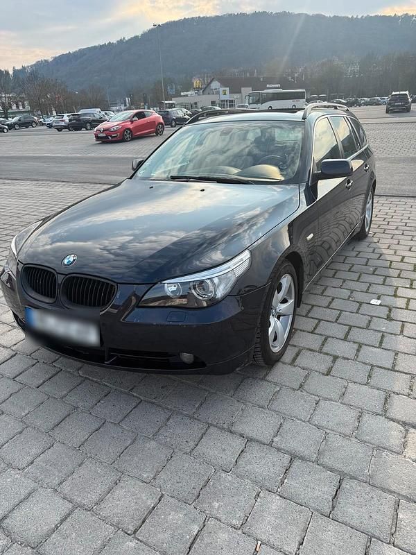 Gebraucht BMW 525 218 PS (160 kW) 2007 Blau Kleinwagen