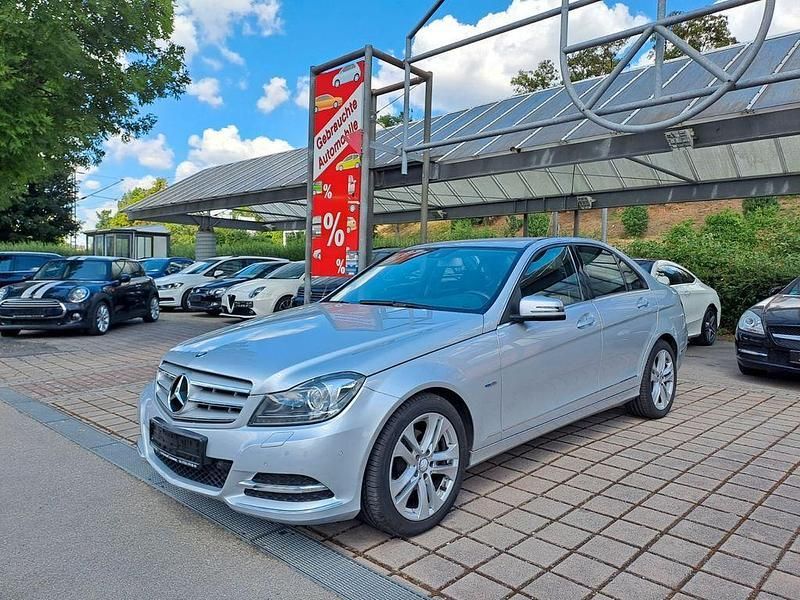 Silber Gebraucht 2011 Mercedes C180 Avantgarde Limousine | 10.450 € (Guter Preis) - Bild 1/4