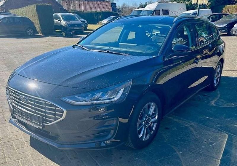 Gebraucht Ford Focus Titanium 125 PS (91 kW) 2023 Obsidianschwarz metallic Kombi