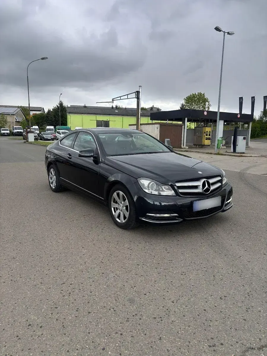 Gebraucht Mercedes C220 170 PS (125 kW) 2012 Schwarz Coupé