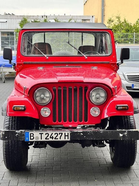 Käytetty Jeep CJ 140 HP (102 kW) 1981 Punainen Katumaasturi