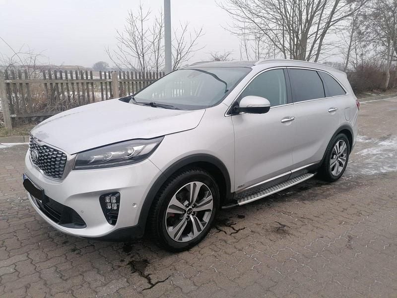 Silber Gebraucht 2018 Kia Sorento GT-Line SUV | 24.000 € (Fairer Preis) - Bild 1/4
