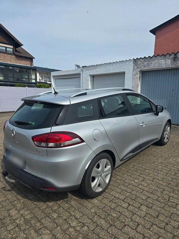 Gebraucht Renault Clio IV 90 PS (66 kW) 2014 Silber Kleinwagen