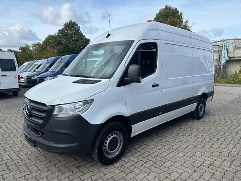 Gebraucht Mercedes Sprinter 163 PS (119 kW) 2020 Arktikweiss Van