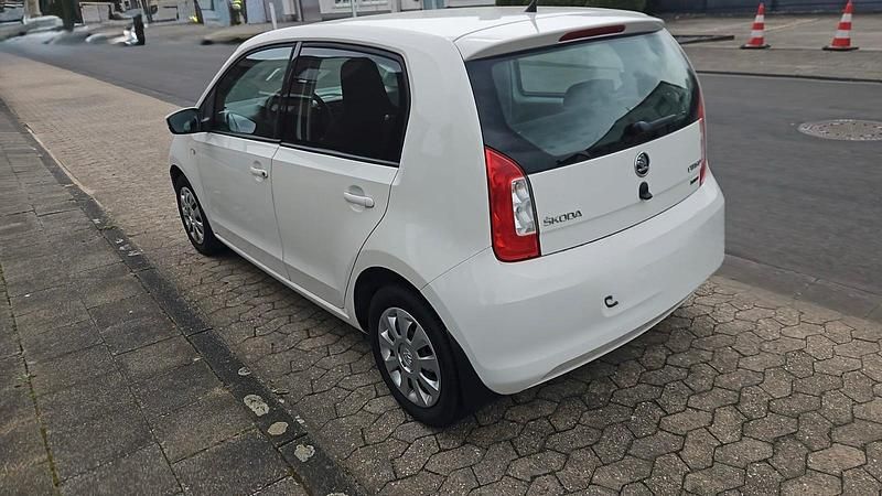 Gebraucht Skoda Citigo 68 PS (50 kW) 2016 Weiß Kleinwagen