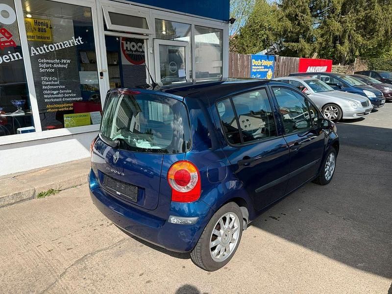 Second-hand Renault Modus 75 CP (55 kW) 2004 Albastru Monovolum