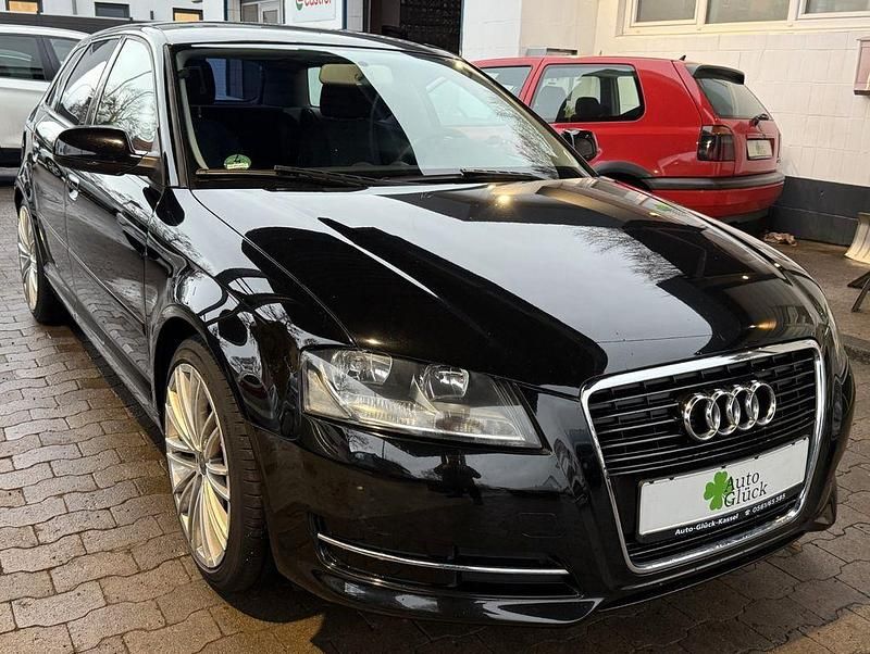 Schwarz Gebraucht 2010 Audi A3 Attraction Limousine | 5.990 € (Fairer Preis) - Bild 1/4