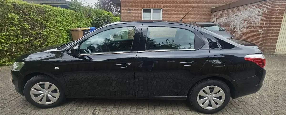 Gebraucht Citroën C-Elysee I 115 PS (84 kW) 2017 Schwarz Limousine