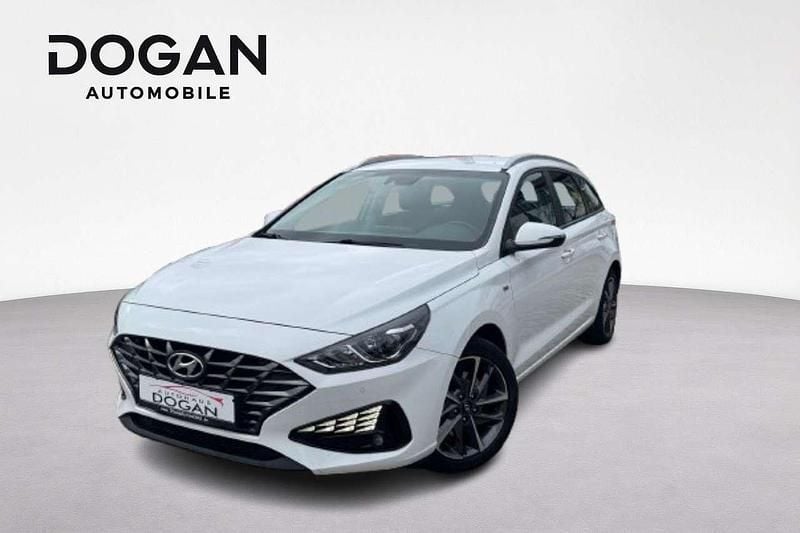 Gebraucht Hyundai i30 Trend 160 PS (117 kW) 2022 Weiß Kombi