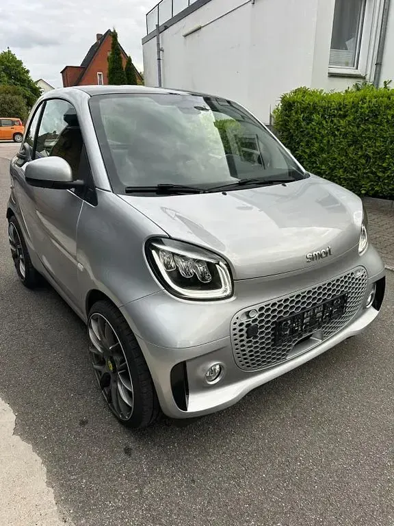 Gebraucht Smart ForTwo Electric Drive Brabus 60 kW (82 PS) 2020 Schwarz Coupé
