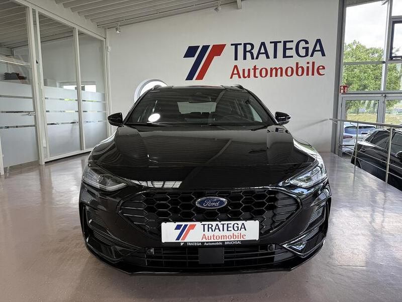 Gebraucht Ford Focus ST-Line X 155 PS (114 kW) 2024 Agate black metallic Kombi