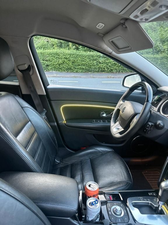 Silber Gebraucht 2012 Renault Latitude Limousine | 7.000 € - Bild 1/4