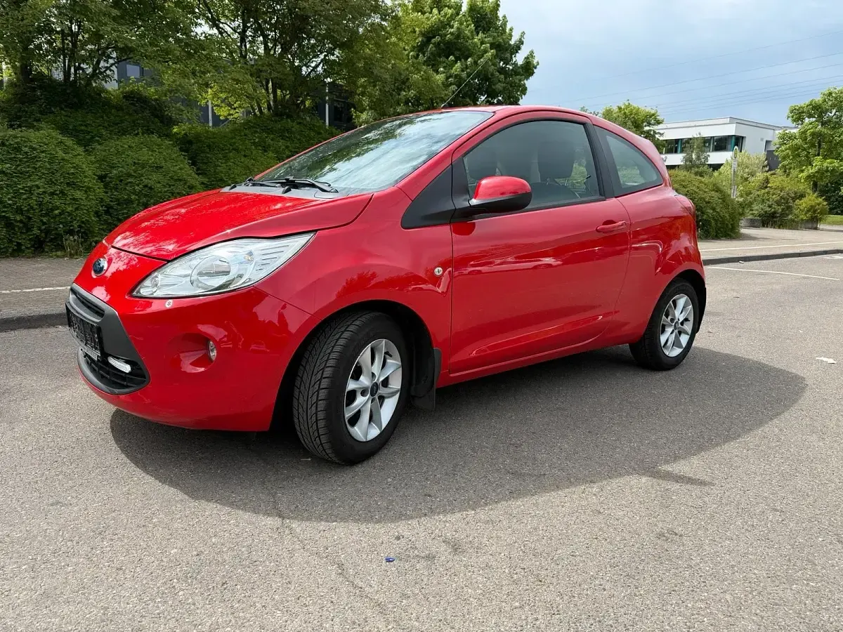 Gebraucht Ford Ka 69 PS (50 kW) 2015 Rot Kleinwagen