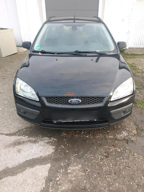 Braun Gebraucht 2006 Ford Focus Kombi | 349 € (Superpreis) - Bild 1/4