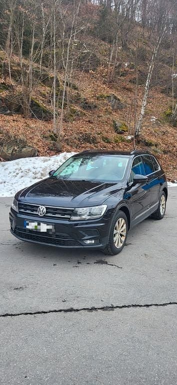 Gebraucht VW Tiguan Comfortline 150 PS (110 kW) 2019 Schwarz SUV