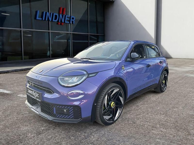 Gebraucht Abarth 600e Scorpionissima 206 kW (281 PS) 2025 Violett SUV