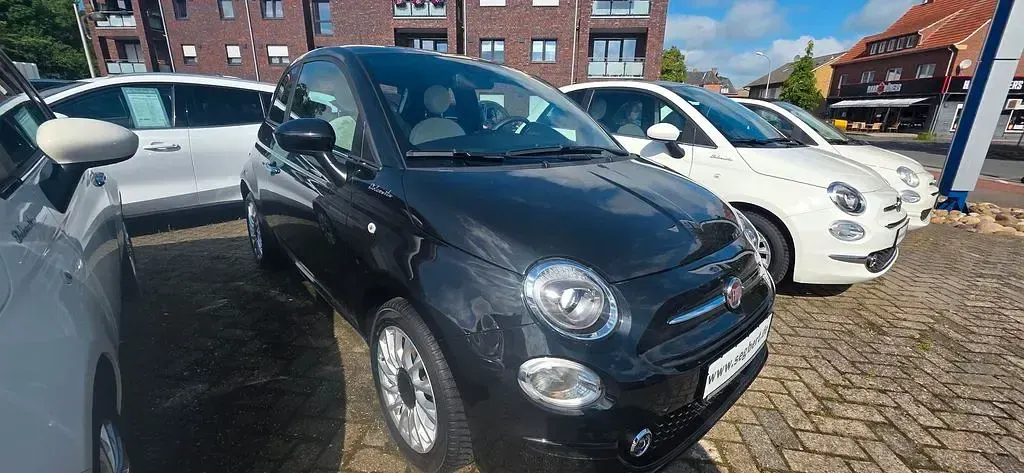 Gebraucht Fiat 500 Dolcevita 69 PS (50 kW) 2022 Schwarz Limousine