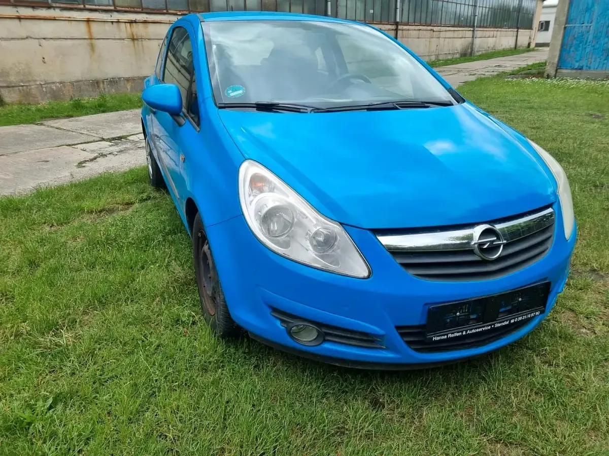 Usata Opel Corsa 80 CV (58 kW) 2007 Blu Utilitaria