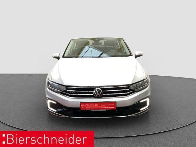 Gebraucht VW Passat GTE 218 PS (160 kW) 2020 Silber Limousine