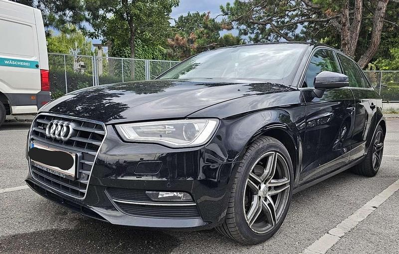 Schwarz Gebraucht 2015 Audi A3 Ambition Limousine | 11.000 € (Fairer Preis) - Bild 1/4
