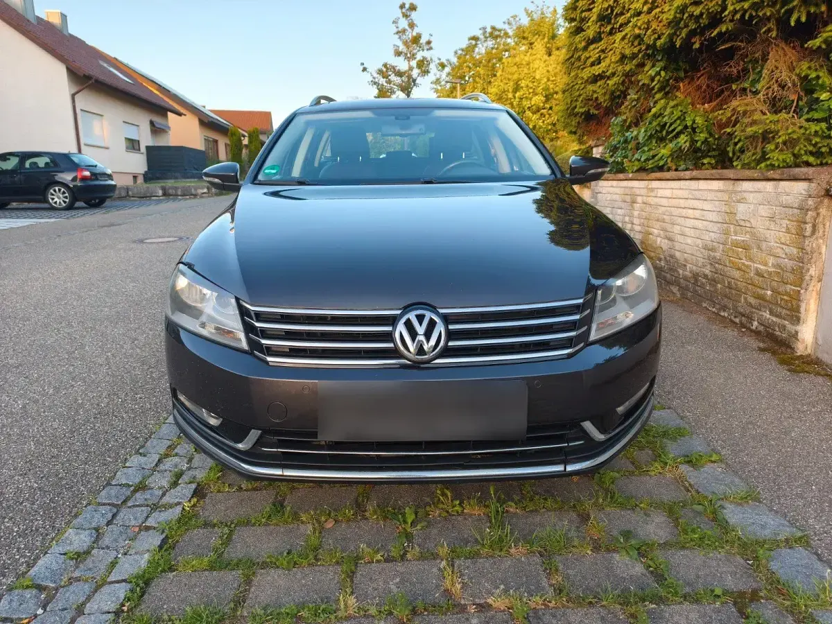 Gebraucht VW Passat Highline 140 PS (102 kW) 2011 Braun Kombi
