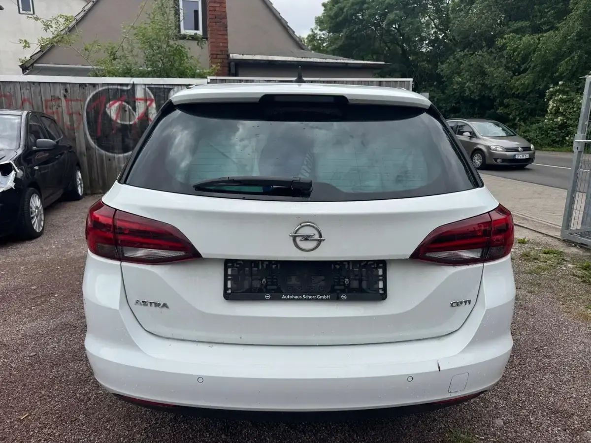 Gebraucht Opel Astra Dynamic 110 PS (80 kW) 2018 Weiß Kombi