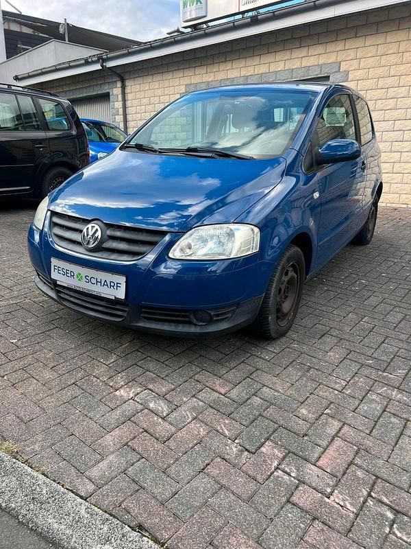 Blau Gebraucht 2010 VW Fox Kleinwagen | 990 € (Superpreis) - Bild 1/4