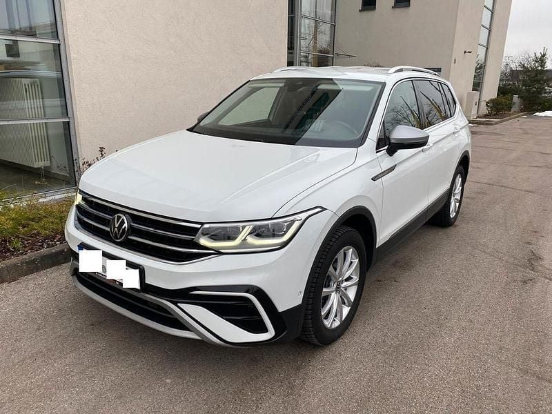 Gebraucht VW Tiguan Allspace Elegance 200 PS (147 kW) 2022 Weiß SUV