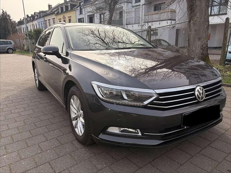 Gebraucht VW Passat 150 PS (110 kW) 2017 Mangangrau metallic Kombi