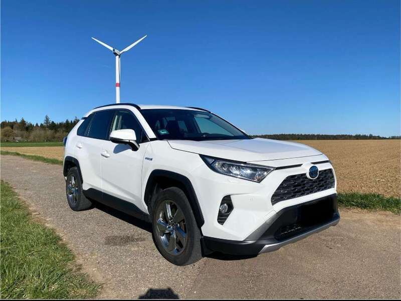 Weiß Gebraucht 2019 Toyota RAV4 Hybrid Club SUV | 26.950 € (Guter Preis) - Bild 1/4