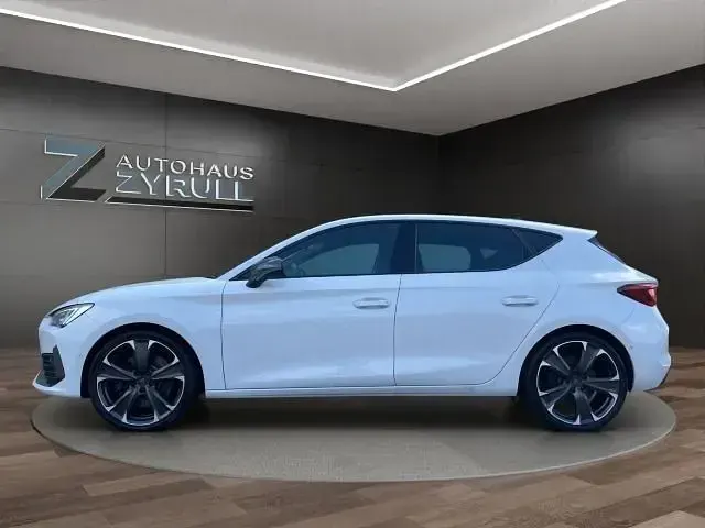 Gebraucht Cupra Leon 245 PS (180 kW) 2023 Weiß Limousine