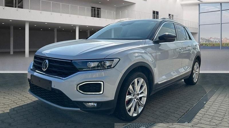 White silver metallic Gebraucht 2018 VW T-Roc Sportline SUV | 19.450 € (Fairer Preis) - Bild 1/4