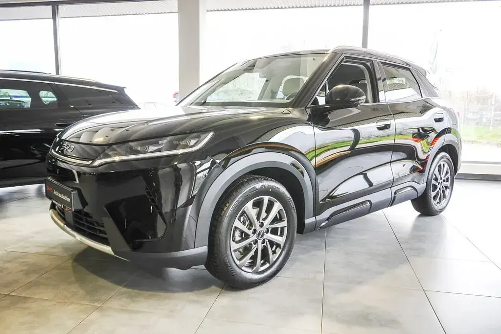 Neu BYD Atto 2 Boost 212 PS (155 kW) 2026 Schwarz SUV